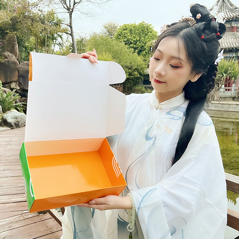 Folding Cosmetic Paper Boxes